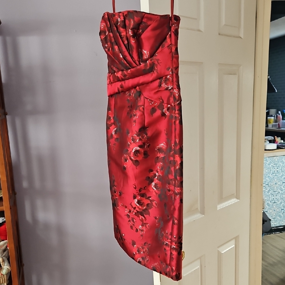 White House Black Market Red Floral Asymmetrical Dress